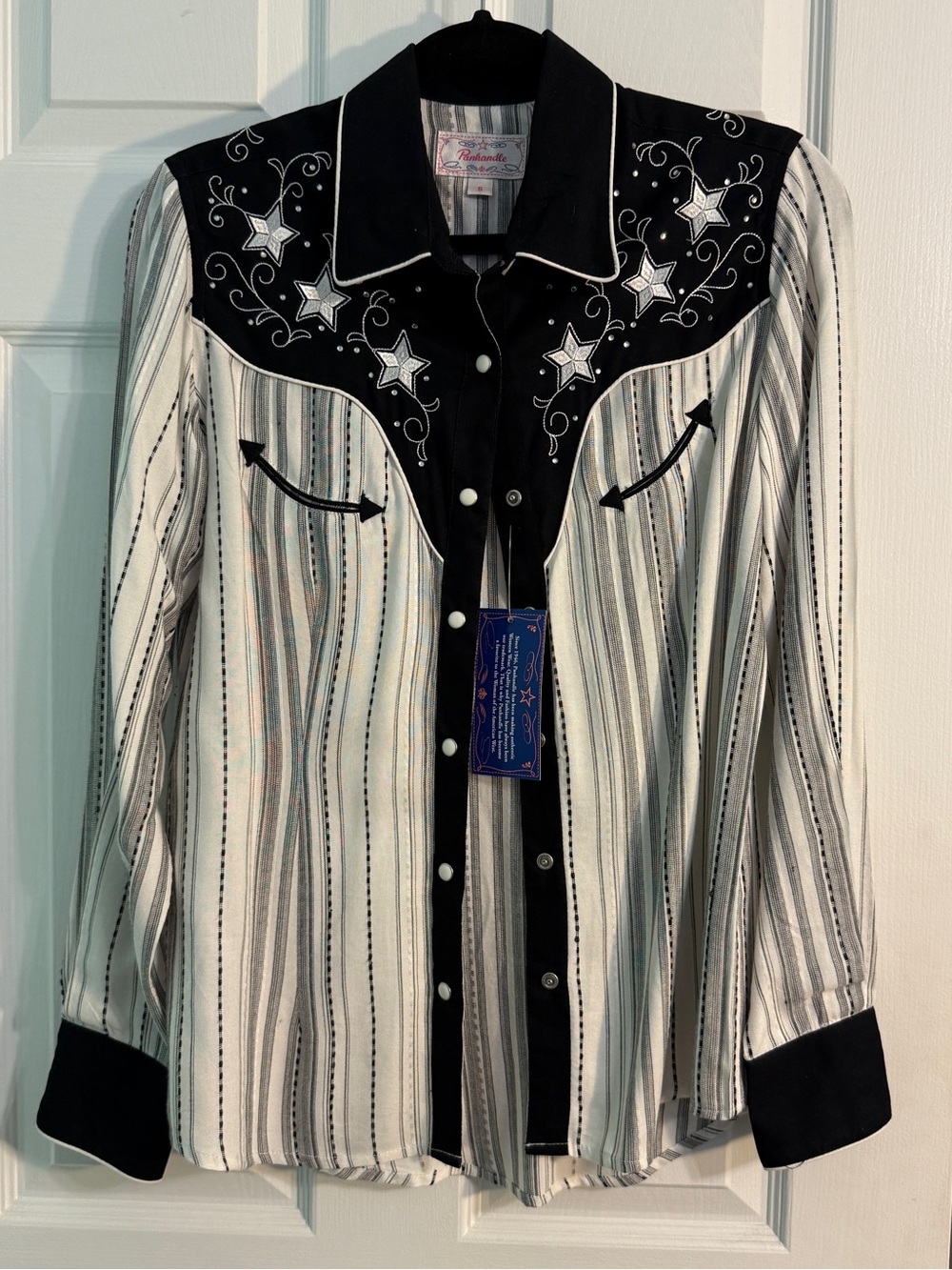 Panhandle small Western Star Embroidered pearl snap women’s Shirt nwt